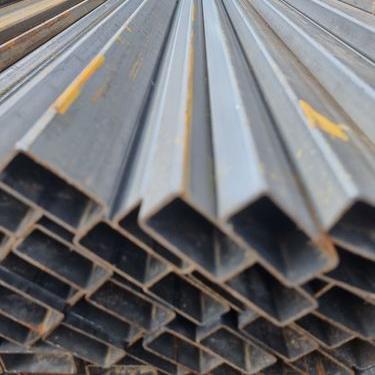 картинка Труба профильная 60х40х2 мм