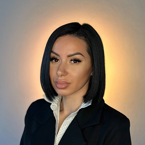 Майя Попович