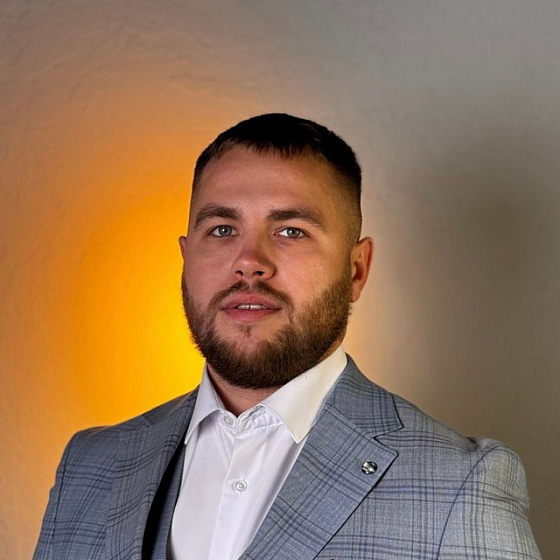 Артём Мануйко